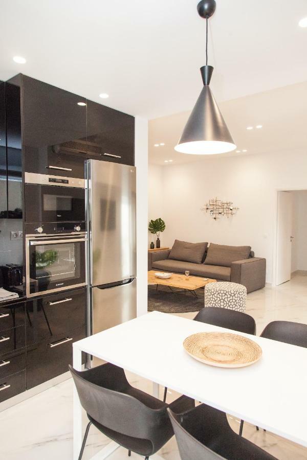 Luxurious Apartment In Athens Downtown Atenas Exterior foto
